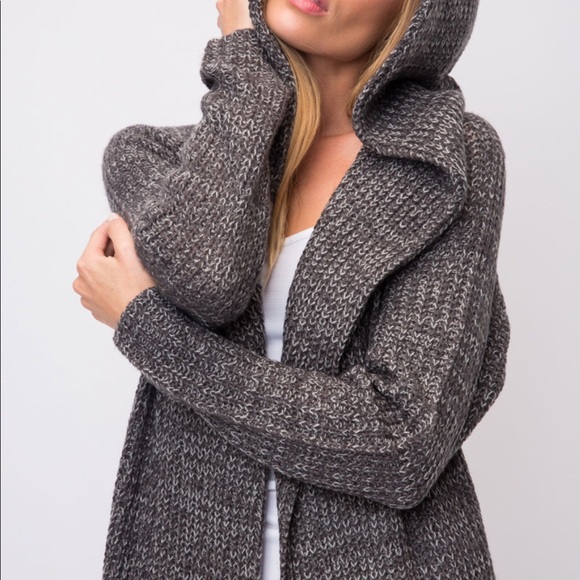 Comfy Chunky Two Toned Knit Hoodie Cardigan - Picture 4 of 8